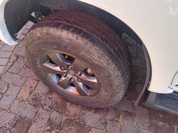 2012-Toyota-Hilux-25-D-4D-SRX-4x4-Double-Cab image:16