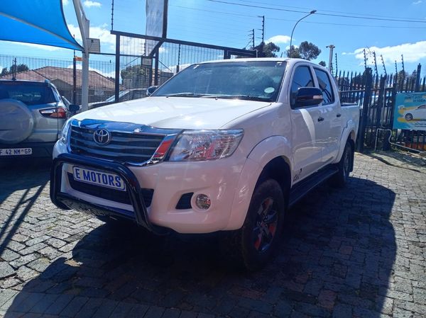2012-Toyota-Hilux-25-D-4D-SRX-4x4-Double-Cab image:1