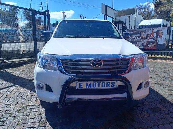 2012-Toyota-Hilux-25-D-4D-SRX-4x4-Double-Cab image:2