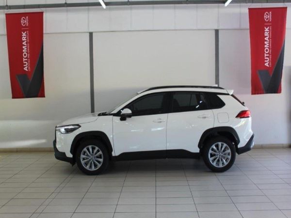 2025-Toyota-Corolla-Cross-18-XS image:1