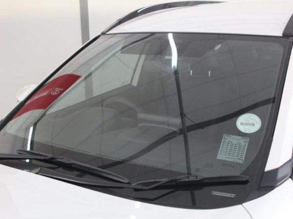2025-Toyota-Corolla-Cross-18-XS image:3