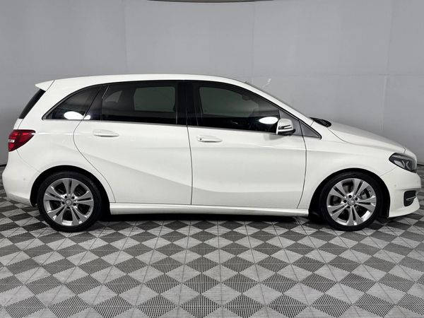 2016-Mercedes-Benz-B-Class-B-200-Auto image:18
