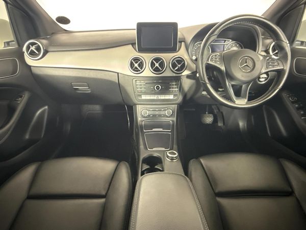 2016-Mercedes-Benz-B-Class-B-200-Auto image:1