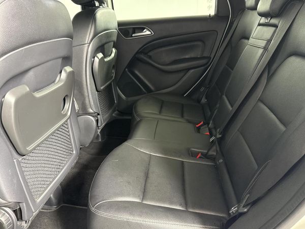 2016-Mercedes-Benz-B-Class-B-200-Auto image:3