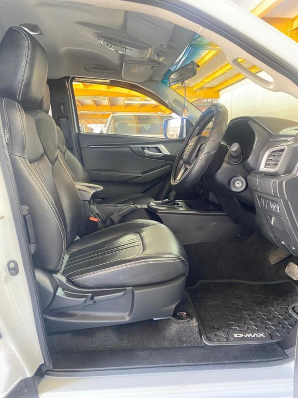 2024-Isuzu-D-Max-19-LS-Auto-Extended-Cab image:13