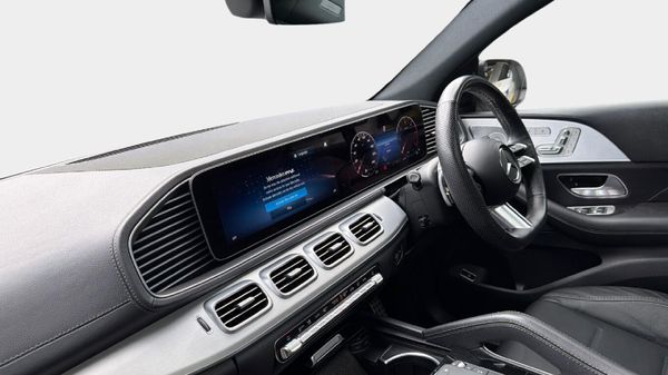 2025-Mercedes-Benz-GLE-Coupe-450D-4Matic image:11