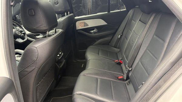2025-Mercedes-Benz-GLE-Coupe-450D-4Matic image:13