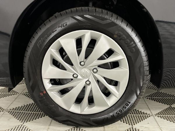 2024-Suzuki-Baleno-15-GL-Auto image:4