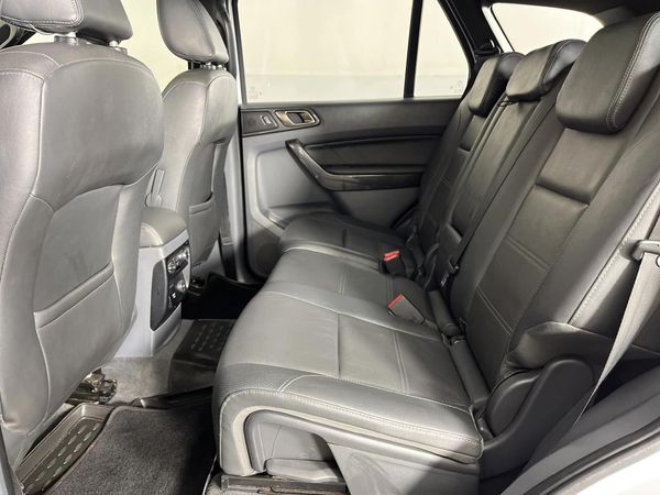 2019-Ford-Everest-32-TDCi-LTD-4x4-Auto image:3