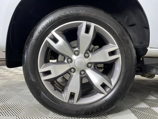 2019-Ford-Everest-32-TDCi-LTD-4x4-Auto image:7