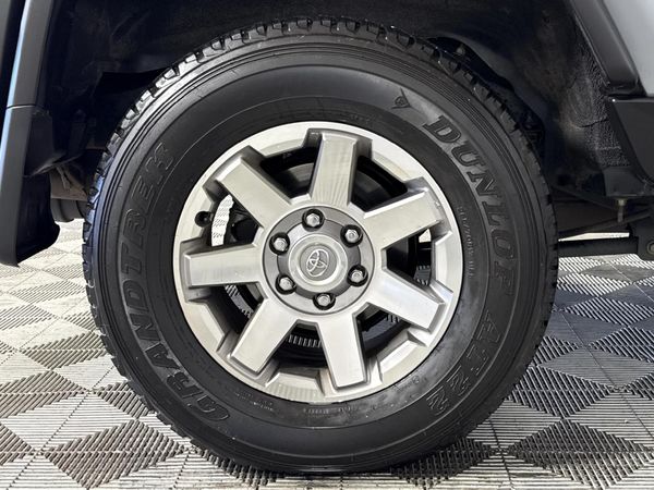 2022-Toyota-FJ-Cruiser-40-V6 image:6