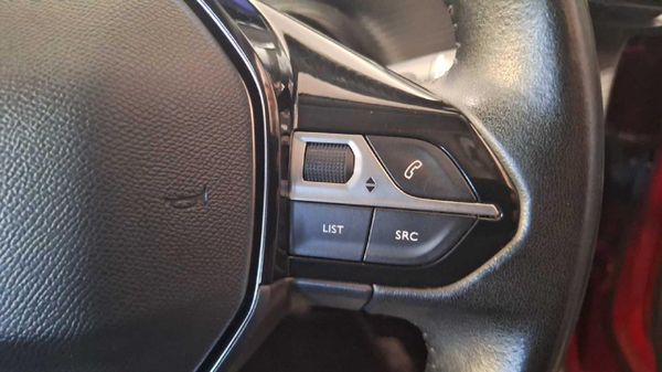 2021-Peugeot-2008-12T-Active-Auto image:15