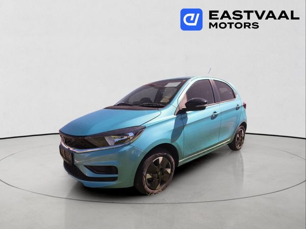 2026-TATA-Tiago-12-XT image:2