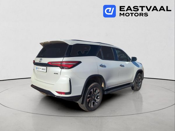 2024-Toyota-Fortuner-24-GD-6-4x4-Auto image:6