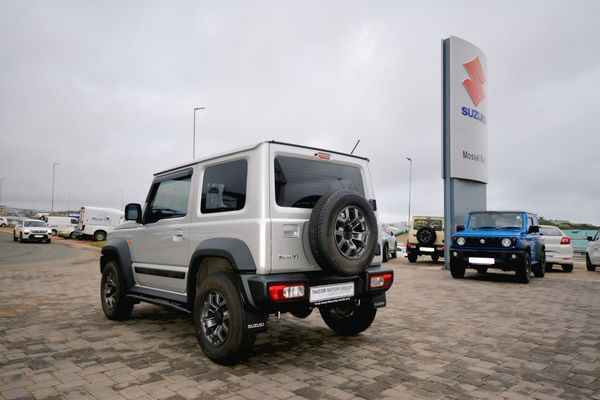 2019-Suzuki-Jimny-15-GLX image:5