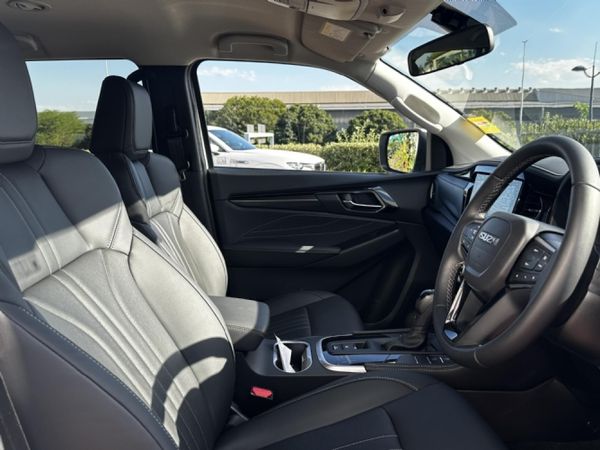 2026-Isuzu-Mu-x-19D-LS-Auto image:3