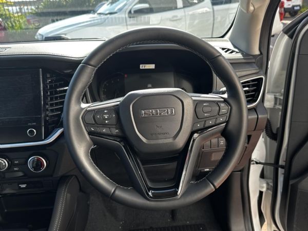 2026-Isuzu-Mu-x-19D-LS-Auto image:6