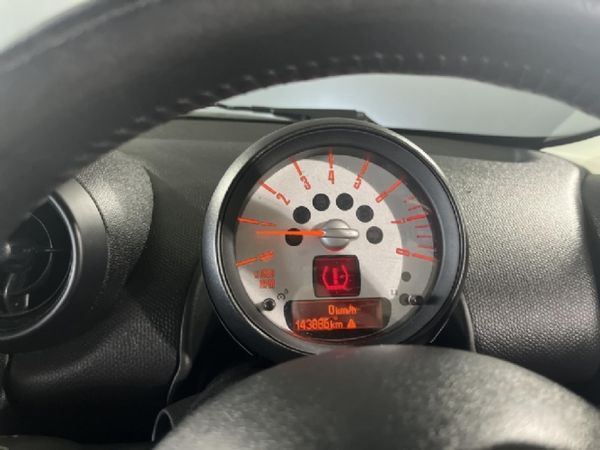 2014-MINI-Paceman-Cooper-S image:15