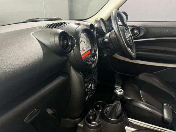 2014-MINI-Paceman-Cooper-S image:5