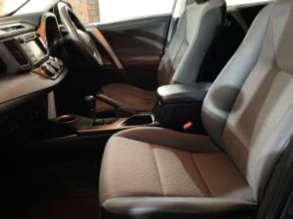 2014-Toyota-RAV4-20-GX-Auto image:11