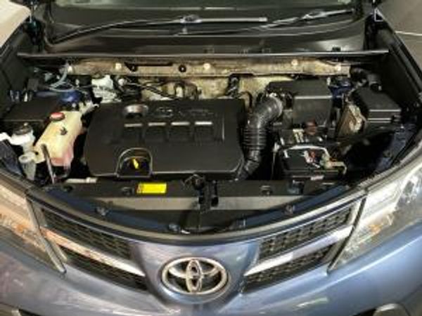 2014-Toyota-RAV4-20-GX-Auto image:12