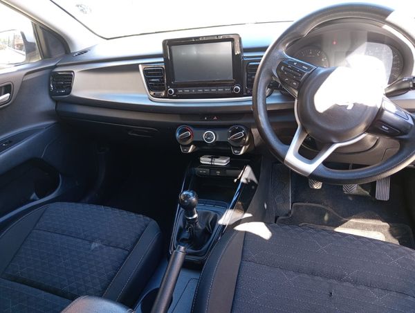 2021-Kia-Rio-12-5-dr image:8