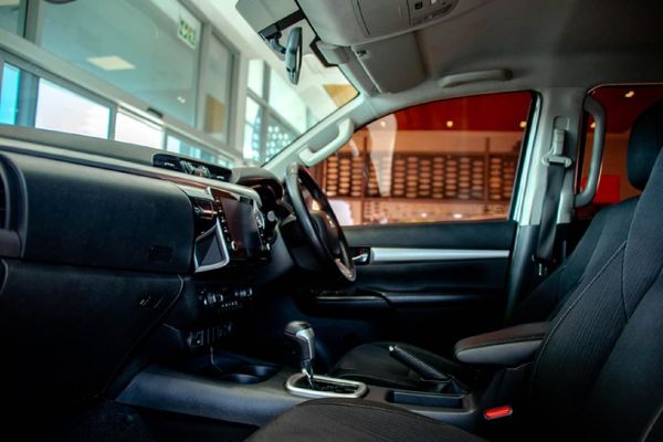 2022-Toyota-Hilux-28-GD-6-Raider-4x4-Auto-Double-Cab image:2