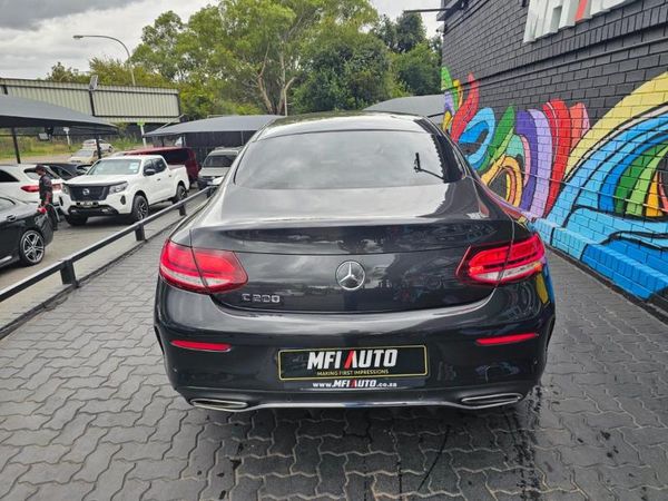 2019-Mercedes-Benz-C-Class-AMG-Package image:9