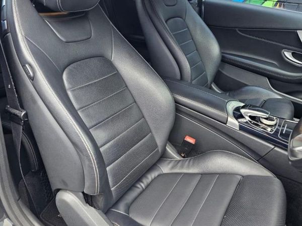 2019-Mercedes-Benz-C-Class-AMG-Package image:13