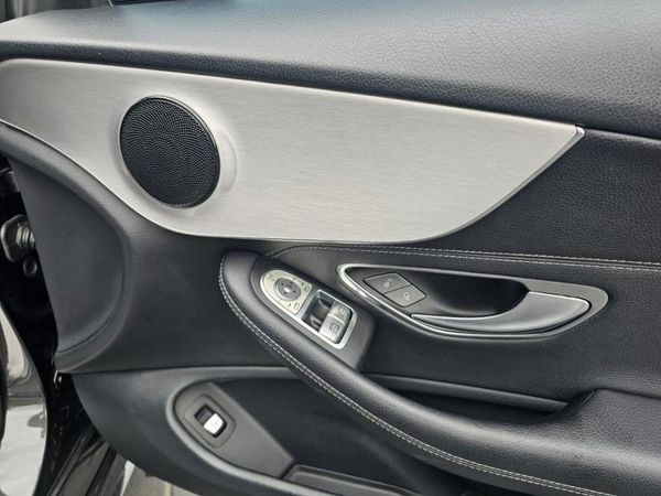 2019-Mercedes-Benz-C-Class-AMG-Package image:16