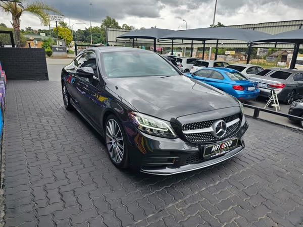 2019-Mercedes-Benz-C-Class-AMG-Package image:3