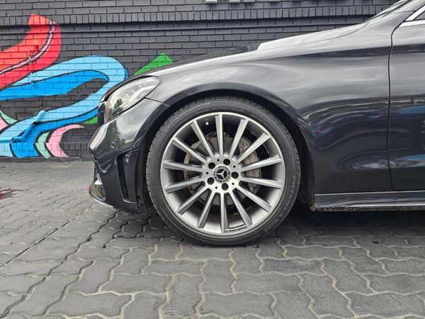 2019-Mercedes-Benz-C-Class-AMG-Package image:6