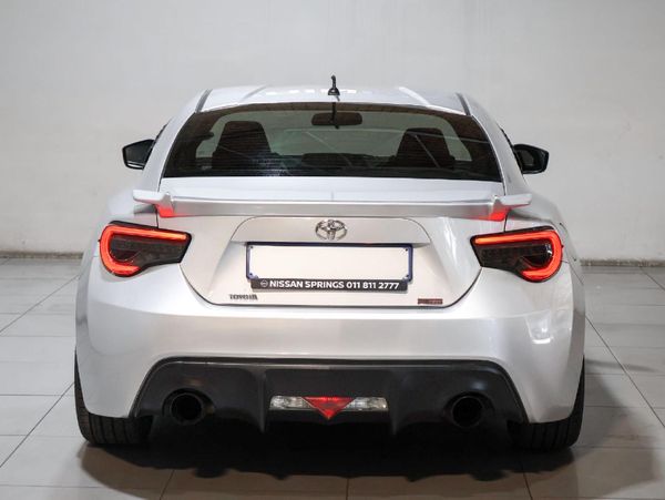 2015-Toyota-86-20 image:9