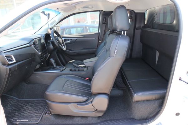 2024-Isuzu-D-Max-19-DDI-HR-LS-Auto-Extended-Cab image:6