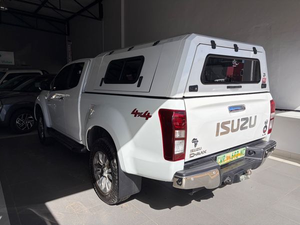 2020-Isuzu-D-Max-300-LX-4x4-Extended-Cab image:4