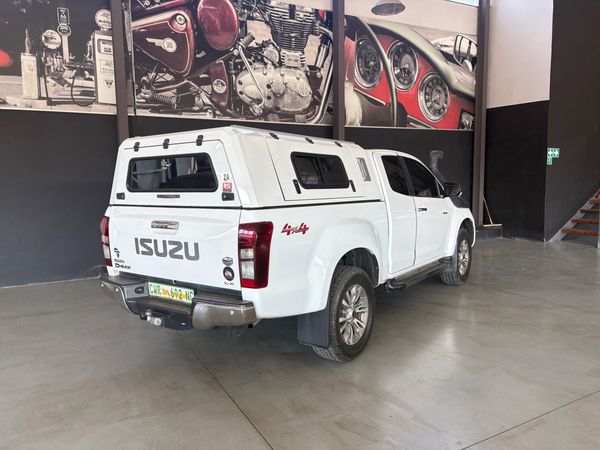 2020-Isuzu-D-Max-300-LX-4x4-Extended-Cab image:14