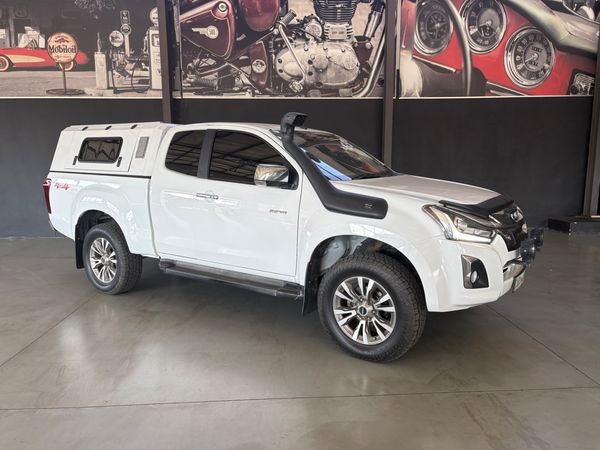 2020-Isuzu-D-Max-300-LX-4x4-Extended-Cab image:4