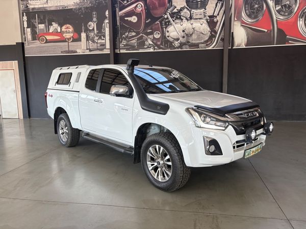 2020-Isuzu-D-Max-300-LX-4x4-Extended-Cab image:5