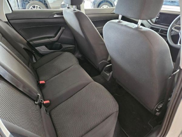 2025-Volkswagen-Polo-10-TSI image:4