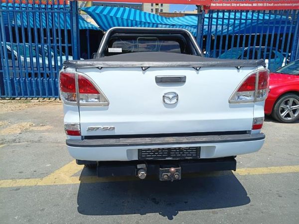 2015-Mazda-BT-50-22-TDi-SLX-FCab image:5