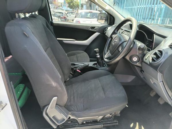 2015-Mazda-BT-50-22-TDi-SLX-FCab image:6