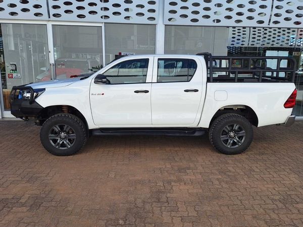 2022-Toyota-Hilux-24-GD-6-Raider-4x4-Auto-Double-Cab image:3