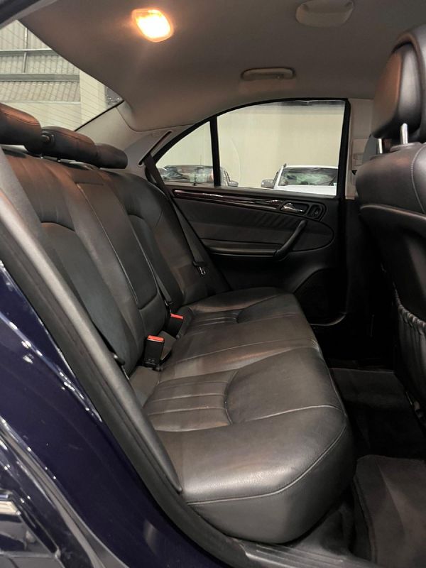 2007-Mercedes-Benz-C-Class-C-180K-Elegance-Auto image:11