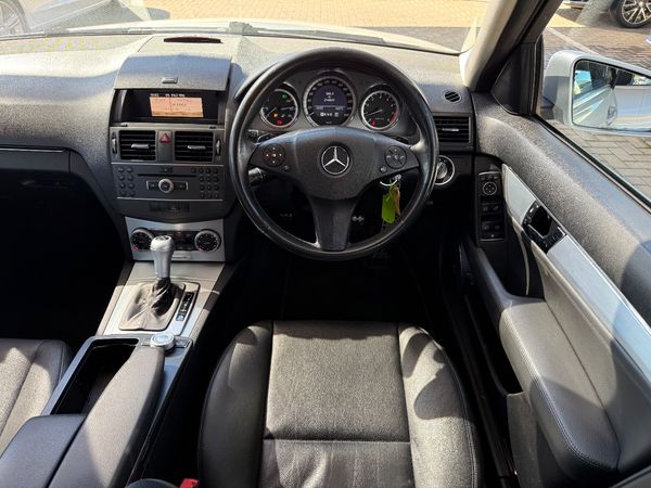 2011-Mercedes-Benz-C-Class-C-180-CGI-BE-Avantgarde-Auto image:22