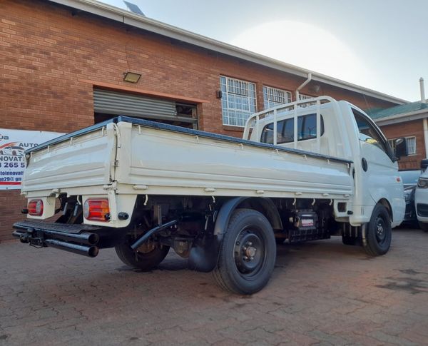 2009-Hyundai-H100-Bakkie-26i-D image:2