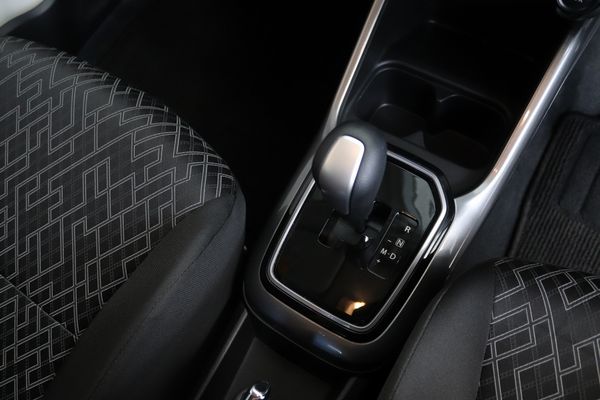 2021-Suzuki-Ignis-12-GLX-Auto image:12