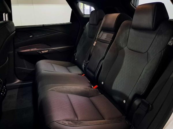 2025-Lexus-RX-350h image:20