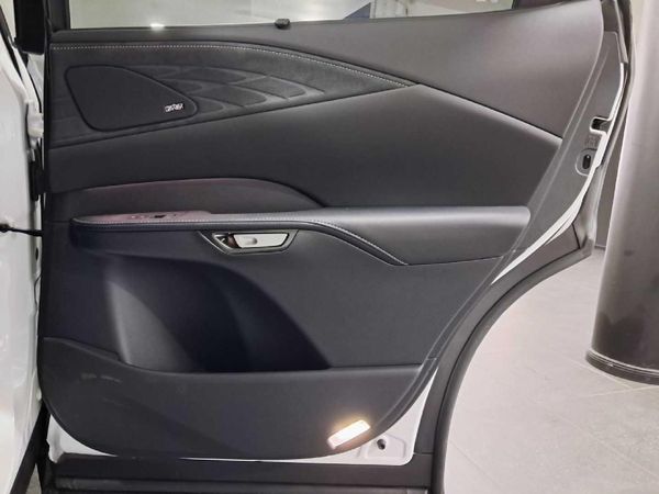 2025-Lexus-RX-350h image:23