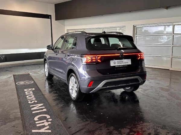 2026-Volkswagen-T-Cross-10-TSI-Life-Auto image:6