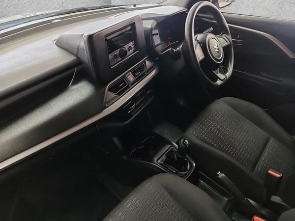 2025-Suzuki-Swift-12-GL image:16
